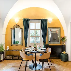Adam's - Location Apartment