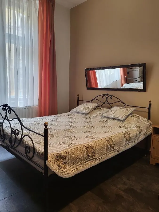 Sunflower Prague Apartments And Suites